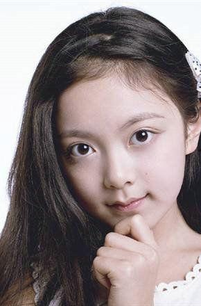 郑典个人资料,才华横溢的青年才俊，多领域成就斐然